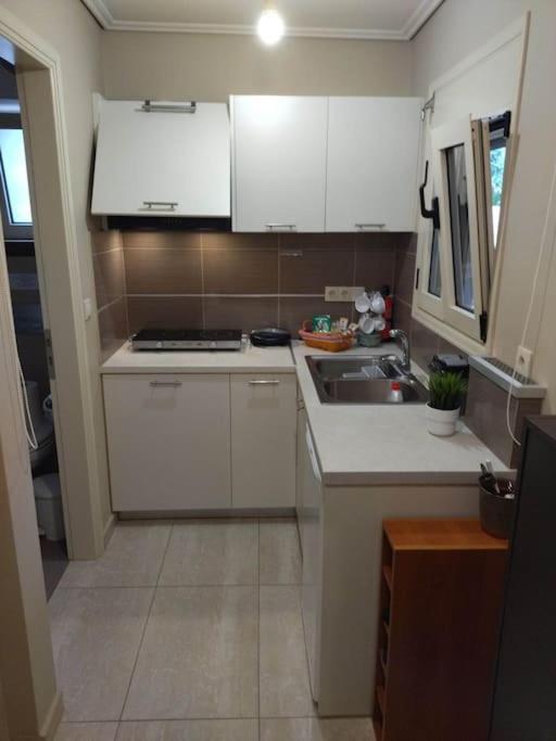 Kalamata Beach Maizonette Ground Floor And Semi-Basement With Yard 외부 사진
