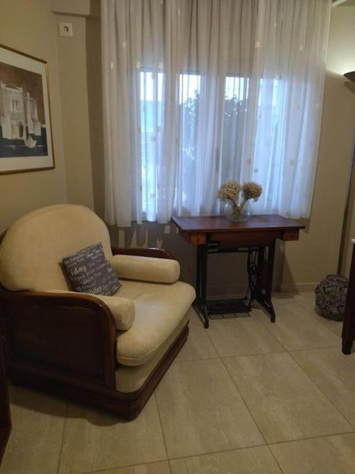 Kalamata Beach Maizonette Ground Floor And Semi-Basement With Yard 외부 사진