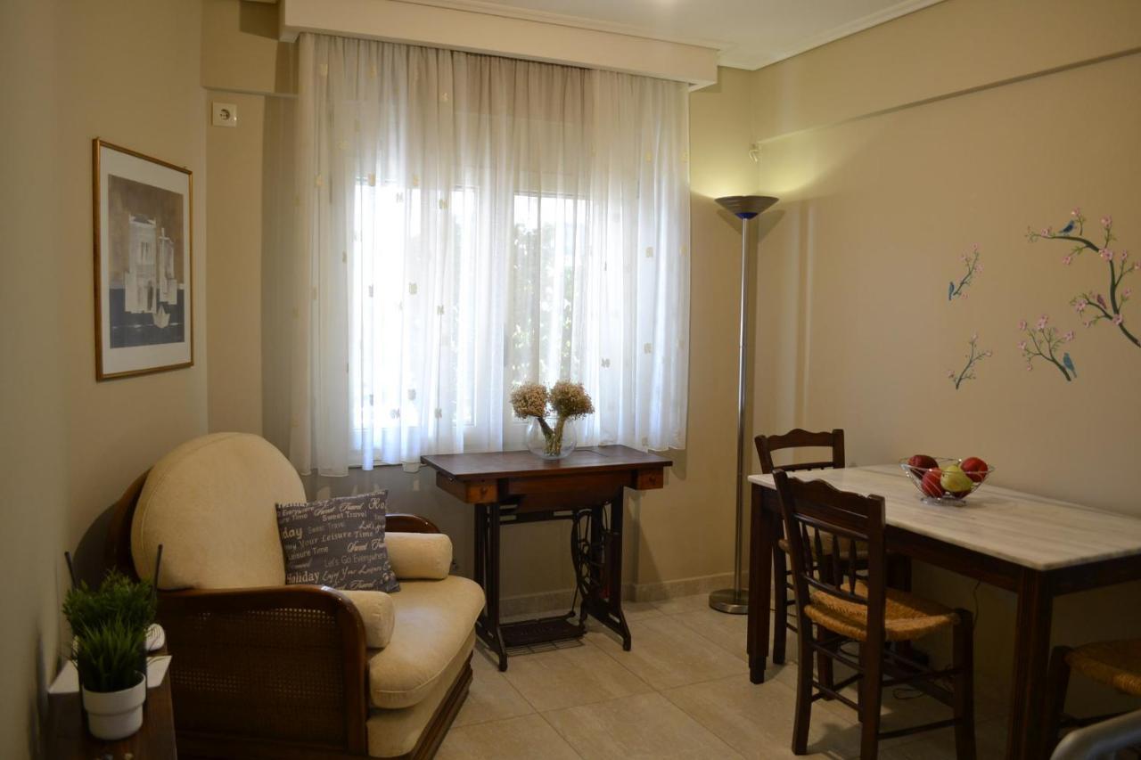 Kalamata Beach Maizonette Ground Floor And Semi-Basement With Yard 외부 사진